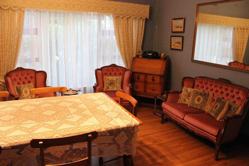 Smuts Ave. Guest Rooms เฮอร์มานุส ภายนอก รูปภาพ